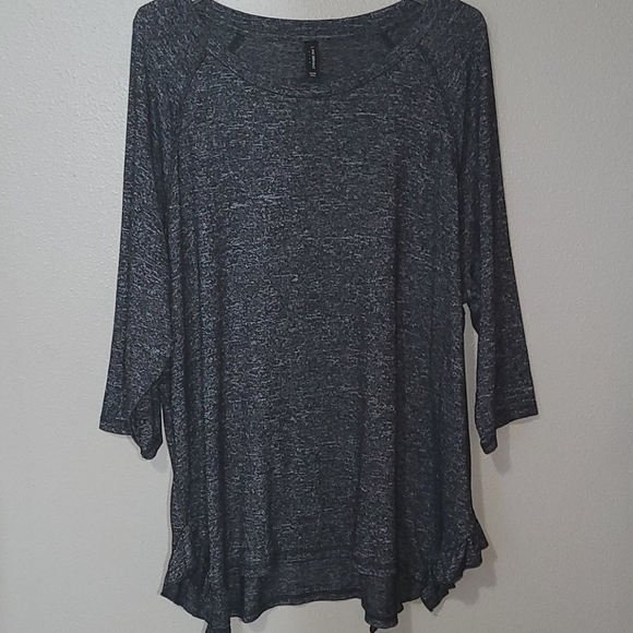 Lane Bryant Tops - Lane Bryant 3/4  sleeve black Blouse size 18/20